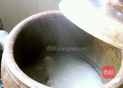 白萝卜脊骨汤（美容的哦）的做法图解18