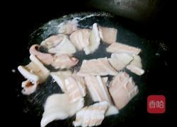 双椒爆鲜鱿的做法图解7
