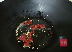 双椒爆鲜鱿的做法图解8