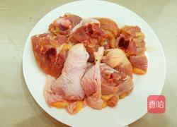 山药木耳炖鸡的做法图解2