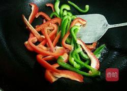 彩椒炒香菇素鸡的做法图解3