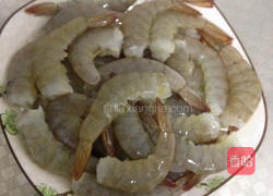 香菇香辣虾的做法图解1
