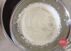 火龙果酸奶慕斯蛋糕的做法图解5