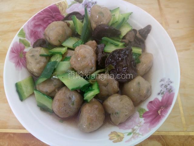 松菇鲅鱼丸