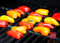 烤彩椒佐香草奶油奶酪的做法图解2