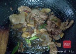 五花肉炒黄花的做法图解7