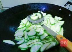 西葫芦炒脊里肉的做法图解8