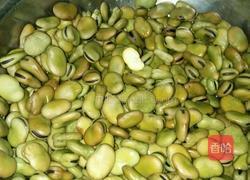 麻辣蚕豆的做法图解1