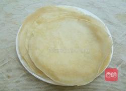 卷心菜肉丝炒春饼的做法图解2