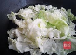 鸡蛋卷心菜炒面条的做法图解2