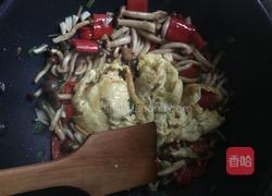 蟹味菇炒鸡蛋的做法图解13