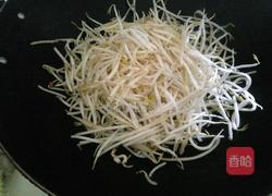 清炒绿豆芽韭菜的做法图解3