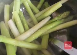 凉拌芦笋的做法图解3