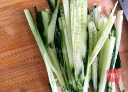 清爽豆皮拌黄瓜的做法图解3
