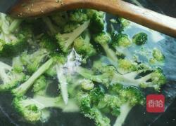 西兰花炒肉末的做法图解4