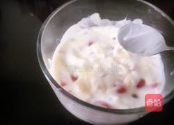  圣女果香蕉炒酸奶的做法图解6