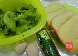 火腿三明治的做法图解1