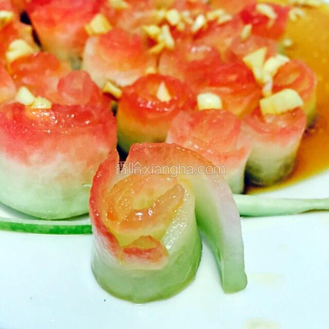 味道酸酸甜甜，很开胃的一道小凉菜！