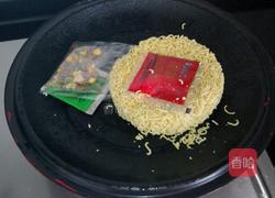 蛋花汤泡面的做法图解6