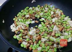 冬菇馬蹄炒毛豆的做法图解5