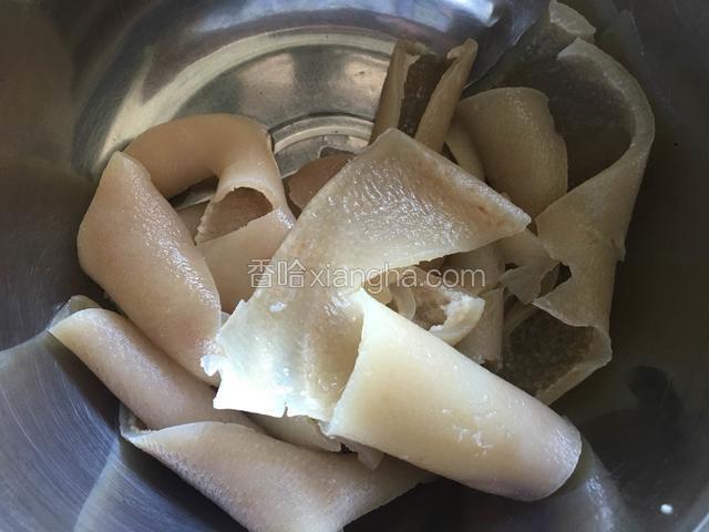 全部弄好后，在用热水清洗两遍。