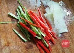 酸辣西瓜卷的做法图解3