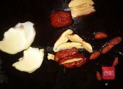 龙眼红枣茶的做法图解2