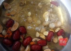 龙眼红枣茶的做法图解3