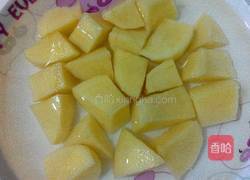 土豆炖圆茄子的做法图解2