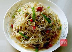 炝炒绿豆芽的做法图解4