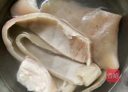 自制美味猪皮冻的做法图解3