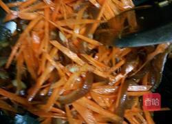 猪皮炒胡萝卜的做法图解5