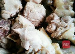 土豆啤酒鸭的做法图解1