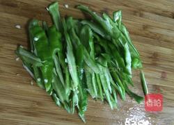 青豆炒肉的做法图解4