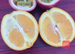 百香果橙汁的做法图解2