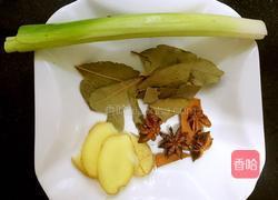 胡萝卜玉米炖排骨的做法图解4