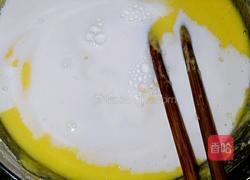 玉米面鸡蛋饼的做法图解4