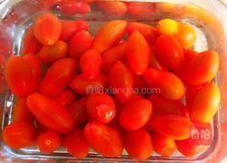 圣女果葡萄的做法图解1