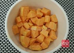 四色小米红薯粥的做法图解2