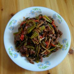 酸菜炒牛肉的做法[图]
