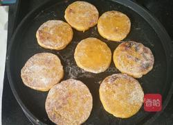 圣女果南瓜饼的做法图解8