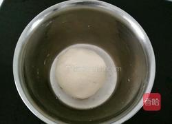 白萝卜猪肉馅生煎包的做法图解3