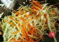 卷心菜炒饼的做法图解5