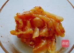 红彩椒炒胡椒鸡丝的做法图解3