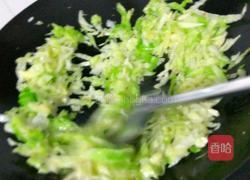 卷心菜炒扣肉的做法图解6