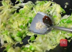 卷心菜炒扣肉的做法图解7