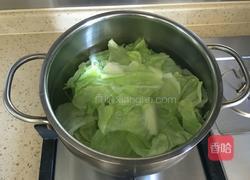 凉拌木耳卷心菜的做法图解3