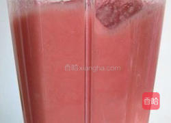 西瓜番茄汁的做法图解3