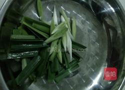蒜苗猪肉的做法图解4