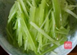 凉拌窝笋的做法图解2